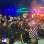 Semarak Pawai Obor HUT ke-81 RI, Ribuan Masyarakat Padati Jalanan Sarolangun